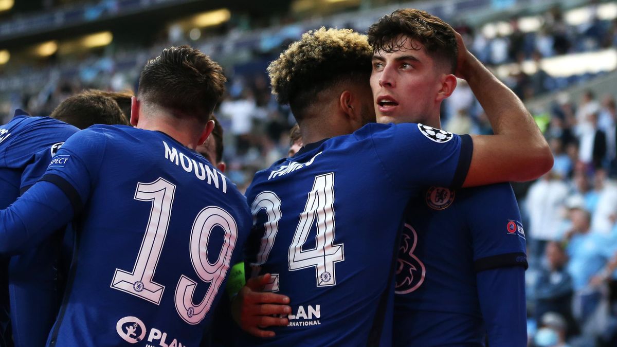 Kai Havertz of Chelsea celebrates with team mate Reece James after scoring their side's first goal during the UEFA Champions League Final between Manchester City and Chelsea FC at Estadio do Dragao on May 29, 2021 in Porto, Portugal.
