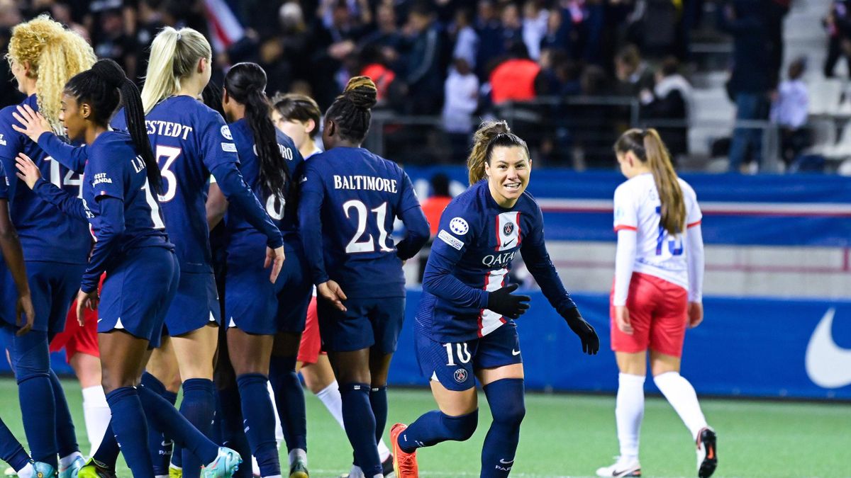 La joie des Parisiennes après le but de Ramona Bachmann face à Vllaznia en Ligue des champions