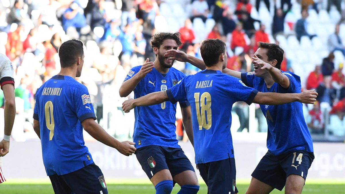 TURIN, ITALY - OCTOBER 10: Nicolo Barella of Italy celebrates with team-mates after scoring the opening goal during the UEFA Nations League 2021 Third Place Match between Italy and Belgium at Juventus Stadium on October 10, 2021 in Turin, Italy. (Photo by