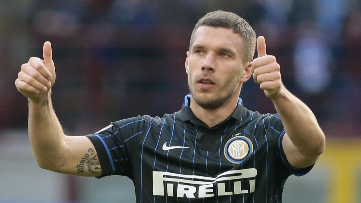 Lukas Podolski I Ll Be Back At Arsenal This Summer Eurosport