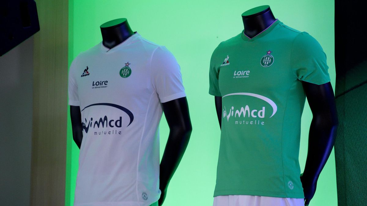 Les nouveaux maillots de l'AS Saint-Etienne - 2015-2016