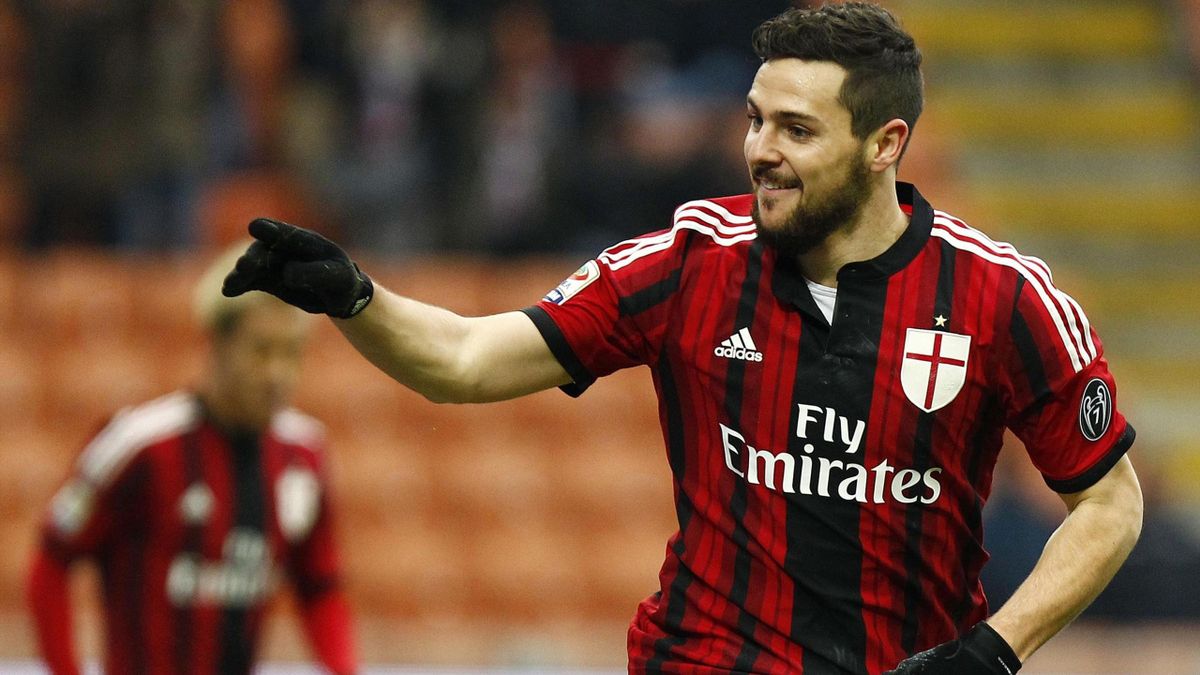 Destro Goal Not Enough As Nine Man Milan Draw With Empoli Eurosport