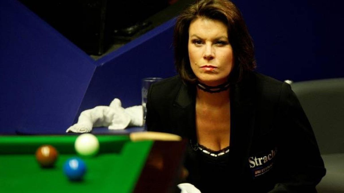 Snooker Referee Michaela Tabb Quits The World Circuit After 14 Years Daily Mail Online