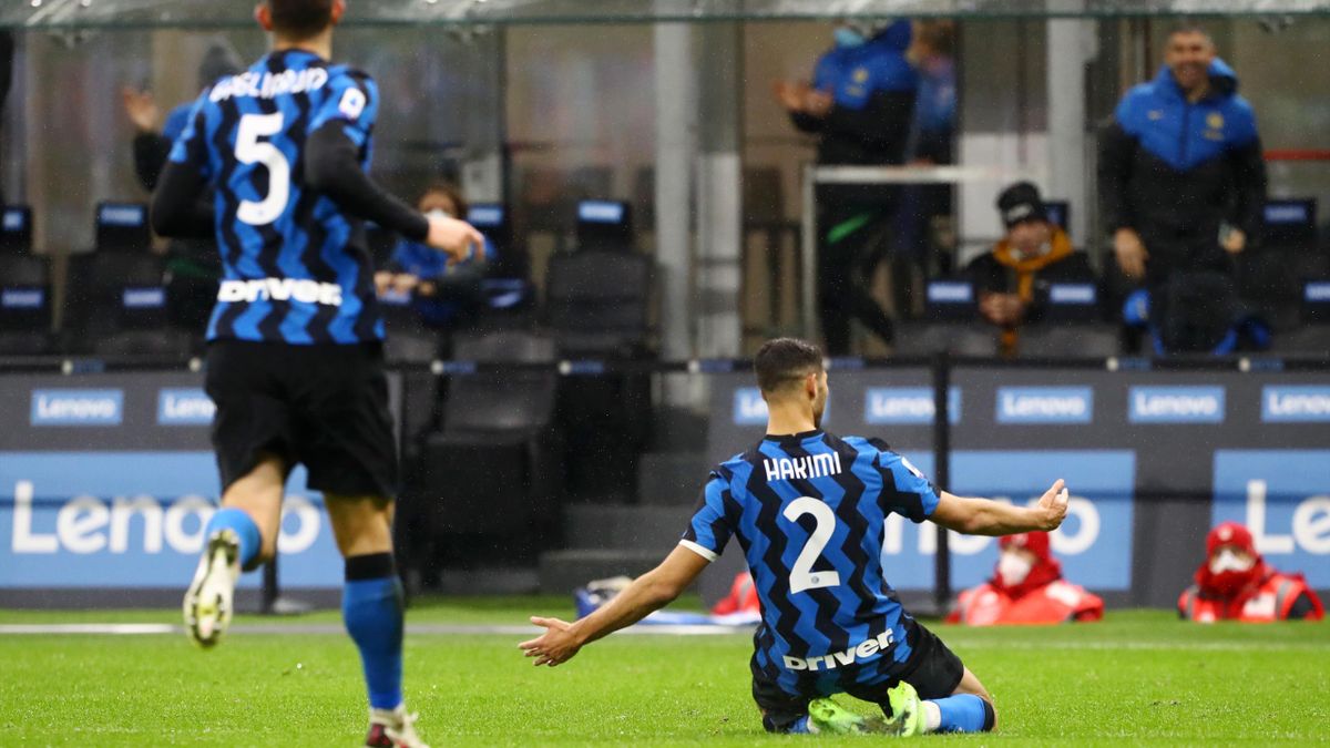 Hakimi esulta dopo il  3-1 in Inter-Bologna