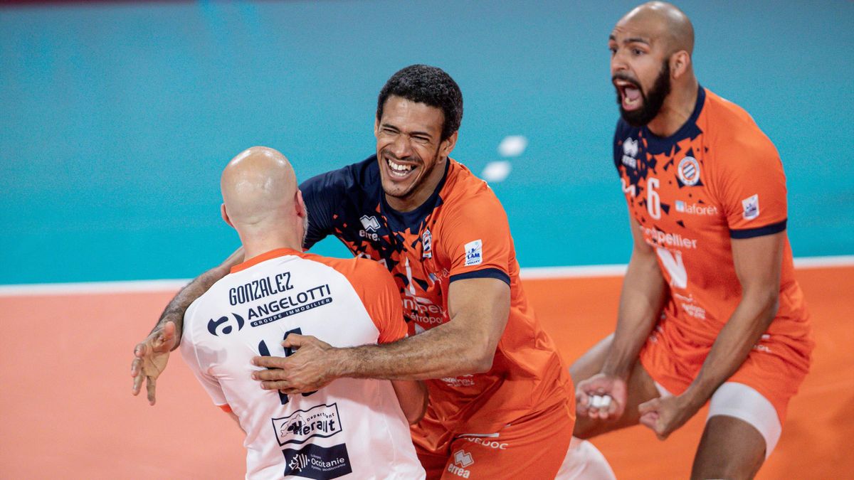 La joie des joueurs de Montpellier lors de leur victoire contre le Paris Volley, le 14 avril 2022