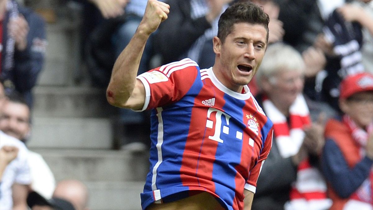 Lewandowski shines as Bayern extend lead, Dortmund lose again - Eurosport
