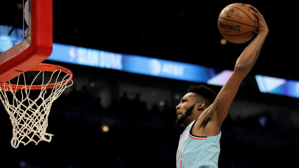CHICAGO, ILLINOIS - FEBRUARY 15: Derrick Jones Jr. #5 of the Miami Heat dunks the ball in the 2020 NBA All-Star - AT&T Slam Dunk Contest during State Farm All-Star Saturday Night at the United Center on February 15, 2020 in Chicago, Illinois. NOTE TO USER