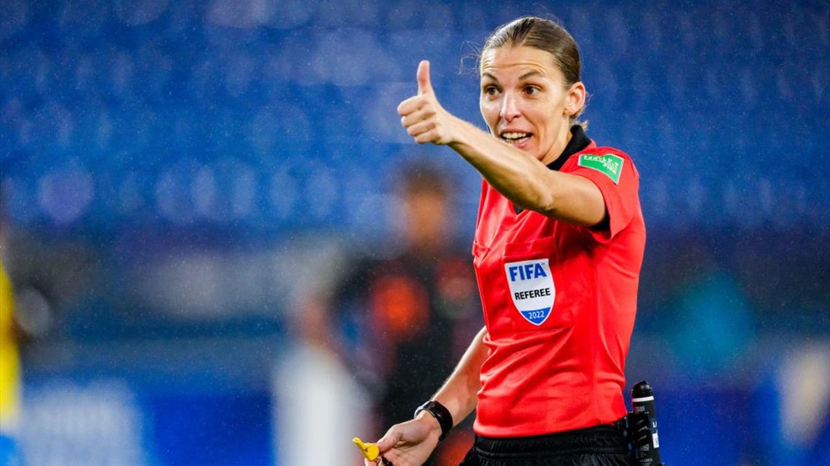 Stephanie Frappart durante l'amichevole di calcio femminile Olanda-Brasile - Stagione 2021-22