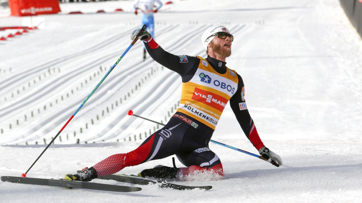 Martin Johnsrud Sundby går i mål til seier.