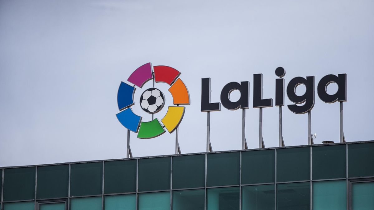 MADRID, SPAIN - MAY 05: Logo of La Liga, the body that runs the regular Football competition, on top of its headquarters building in Madrid at Calle Torrelaguna, 60, closed during the Covid-19 pandemic, on May 05, 2020 in Madrid, Spain. (Photo by Joaquín