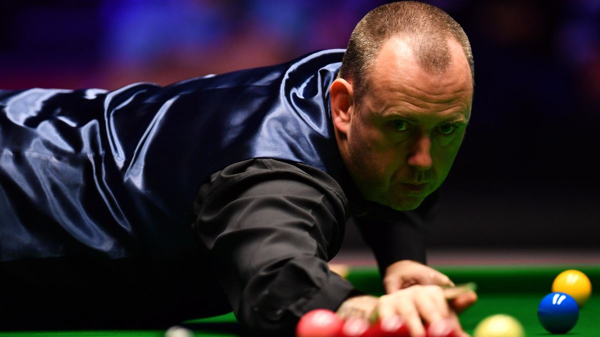 Mark Williams of Wales in action during his match against Kyren Wilson of England