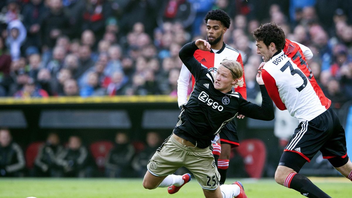 L'Ajax et Kasper Dolberg ont été humiliés par Feyenoord