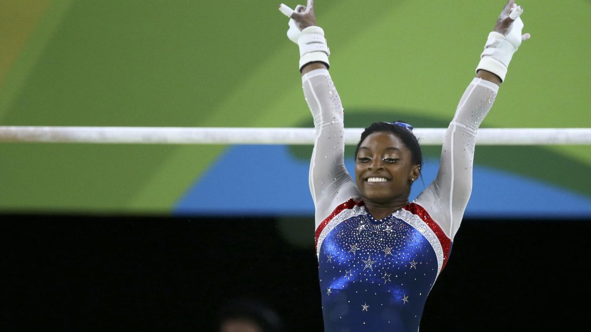 Olympics Rio 16 Superb Simone Biles Claims Women S All Around Gold Eurosport