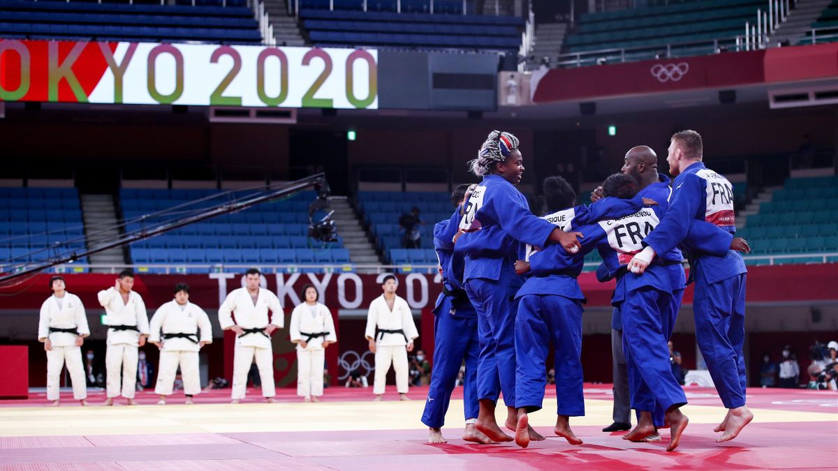 France mixed team celebrate after winning the Mixed teams judo final competitions against Japan, within the Tokyo 2020 Olympic Games on July 31, 2021 in Tokyo, Japan