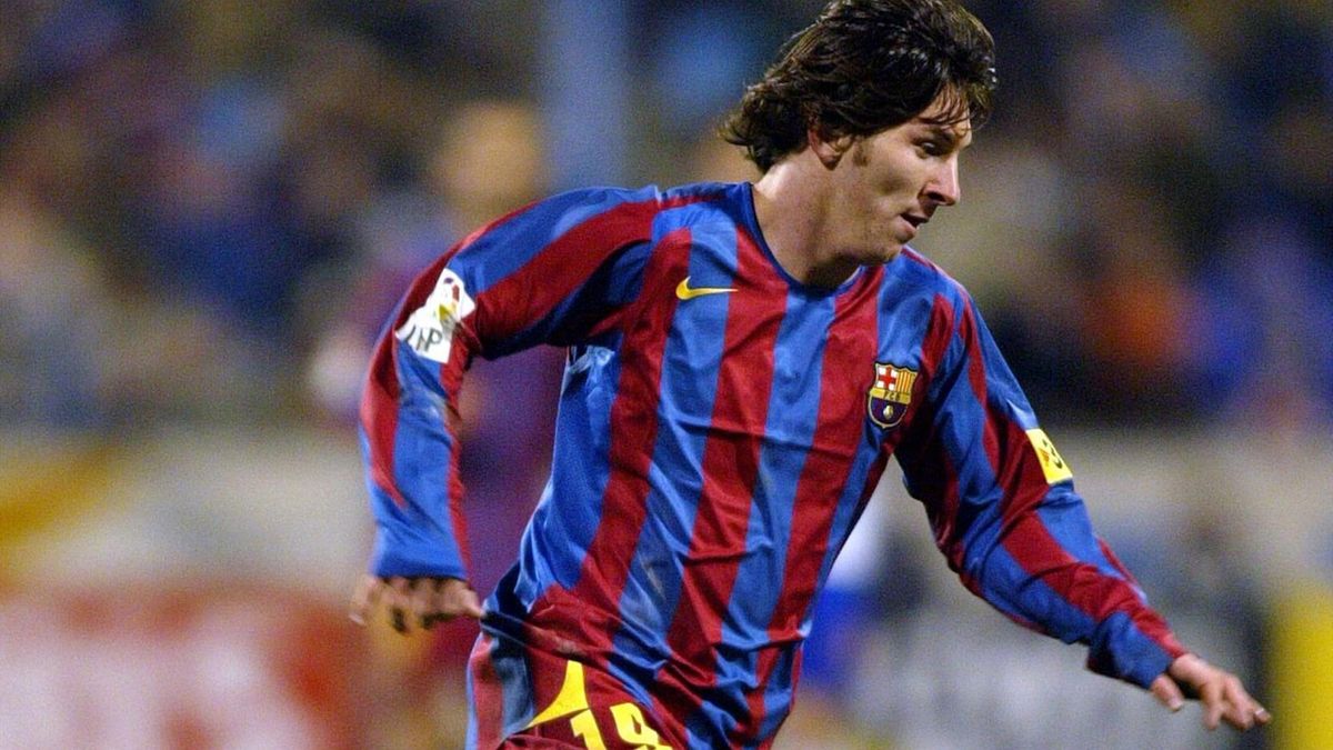 Kein Tag Wie Jeder Andere Lionel Messis Erstes Profispiel Fur Den Fc Barcelona Eurosport