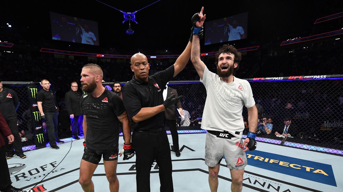 Забит Магомедшарипов побил Джереми Стивенса и выиграл