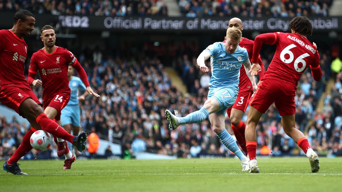 Kevin De Bruyne (Manchester City) trifft gegen den FC Liverpool