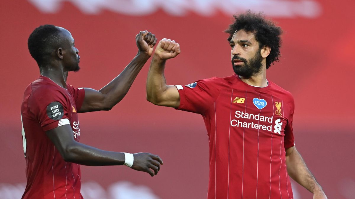 Sadio Mané und Mohamed Salah bejubeln den 4:0-Erfolg gegen Crystal Palace