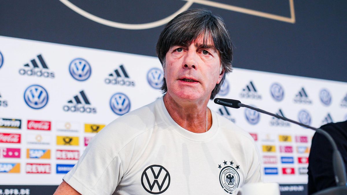 Bundestrainer Joachim Low Uber Leroy Sane Serbien Und Die Niederlande Eurosport