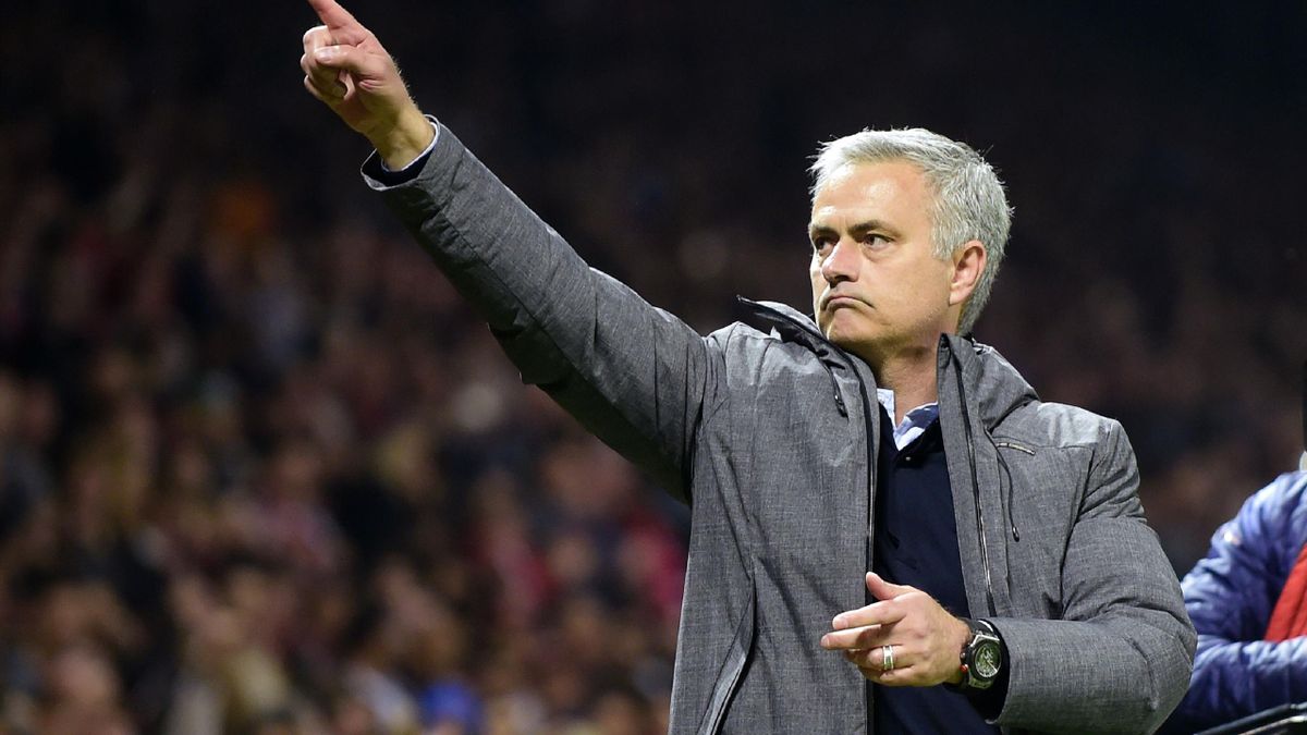The Warm-Up: Manchester United Mourinho their way to ...