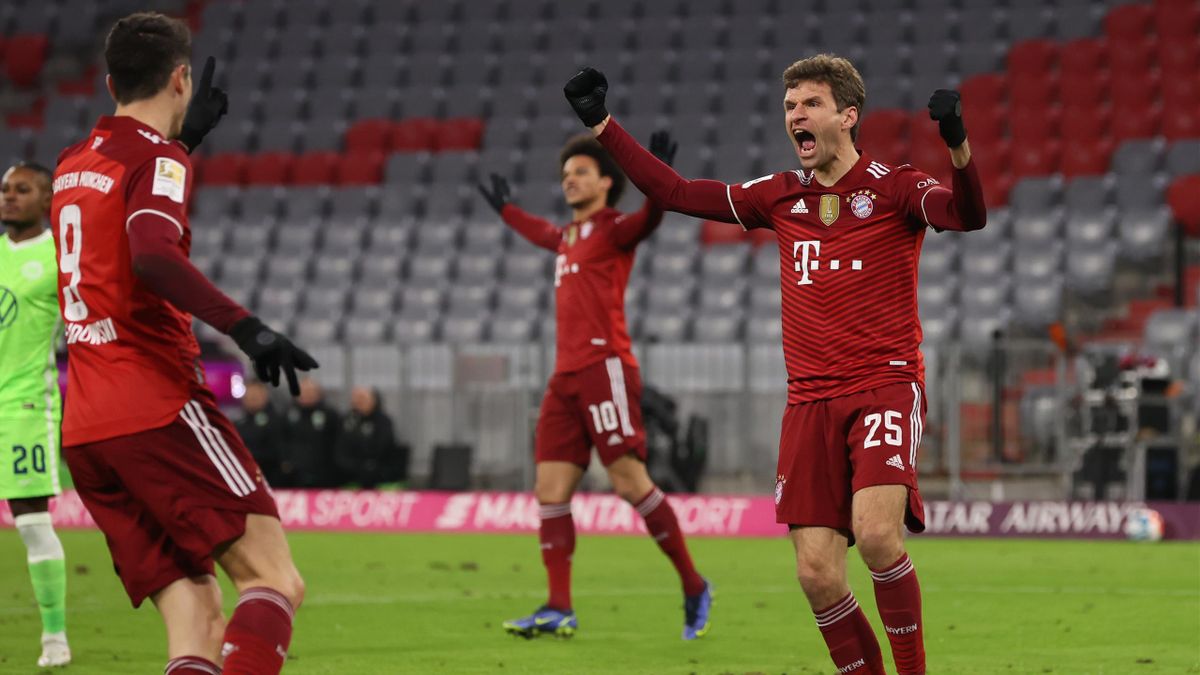 Thomas Muller celebrates his goal for Bayern Munich, December 17, 2021