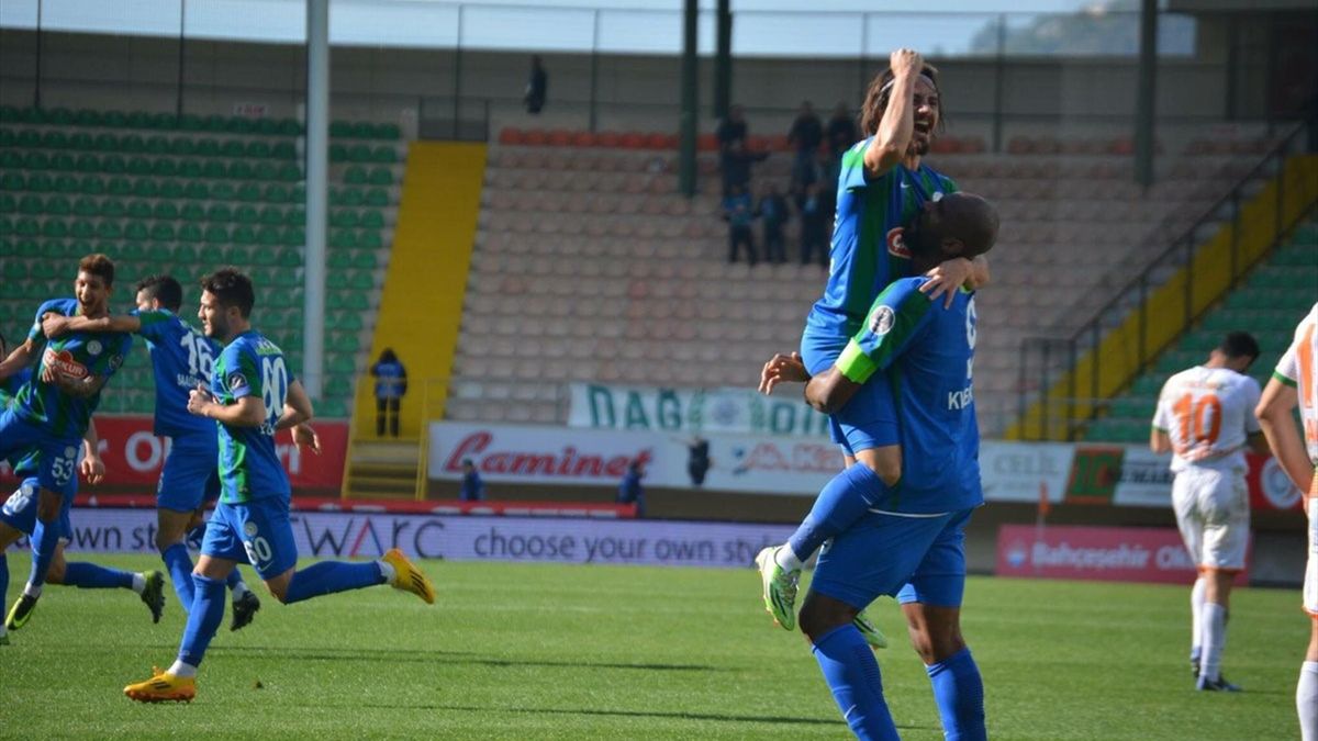 Çaykur Rizespor deplasmanda Aytemiz Alanyaspor'u 3-2 ...