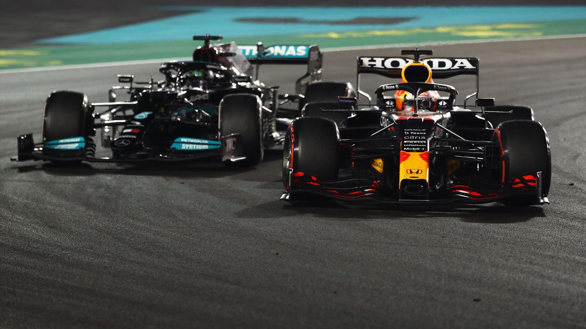 Lewis Hamilton et Max Verstappen, lors du dernier Grand Prix de la saison - 12/12/2021