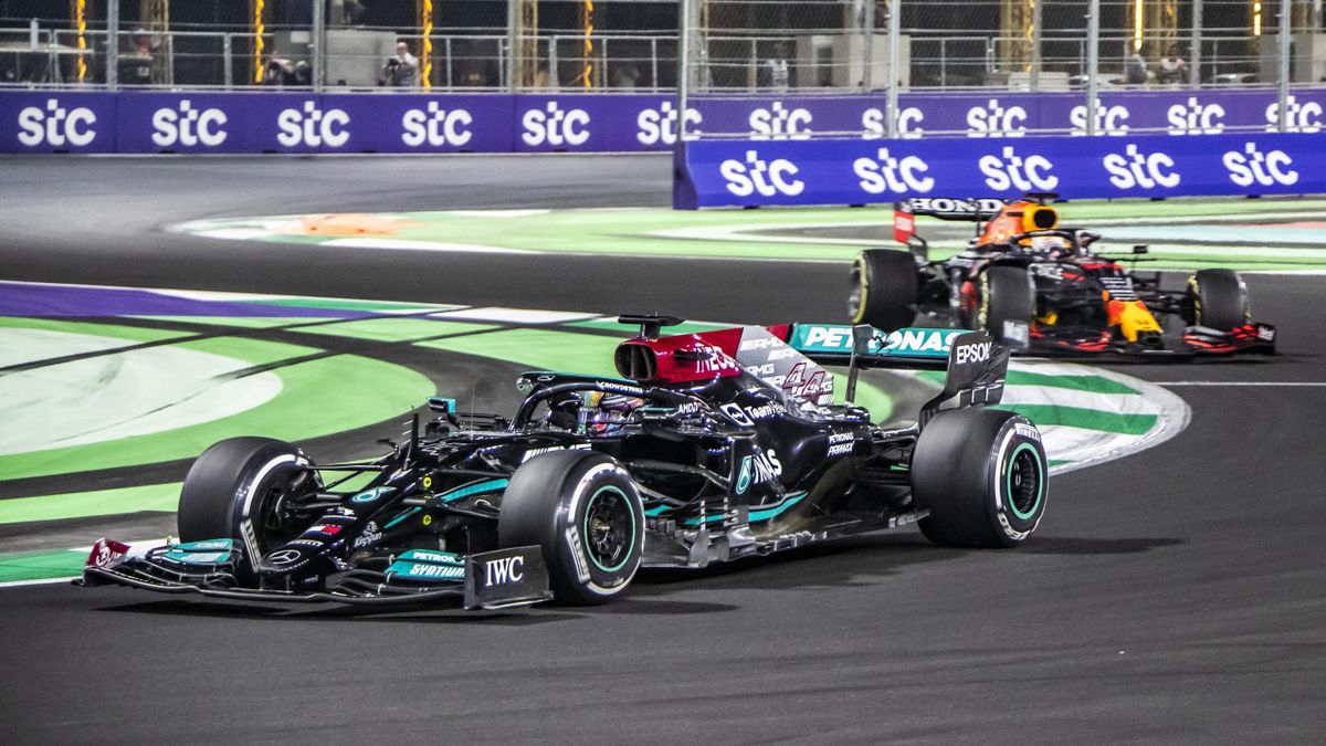 Lewis Hamilton in the final stage of the race ahead of Max Verstappen during the Grand Prix Formula One of Saudi Arabia on December 05, 2021 in Jeddah, Saudi Arabia