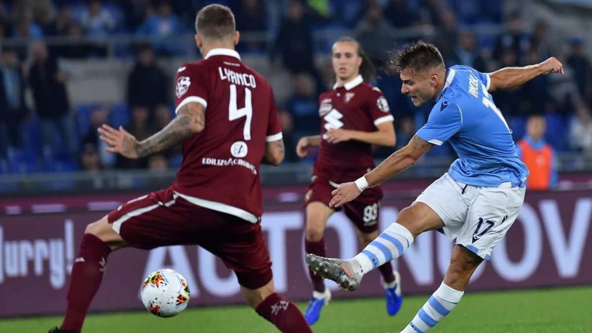 Immobile a duello con Lyanco durante Lazio-Torino - Serie A 2019/2020 - Getty Images