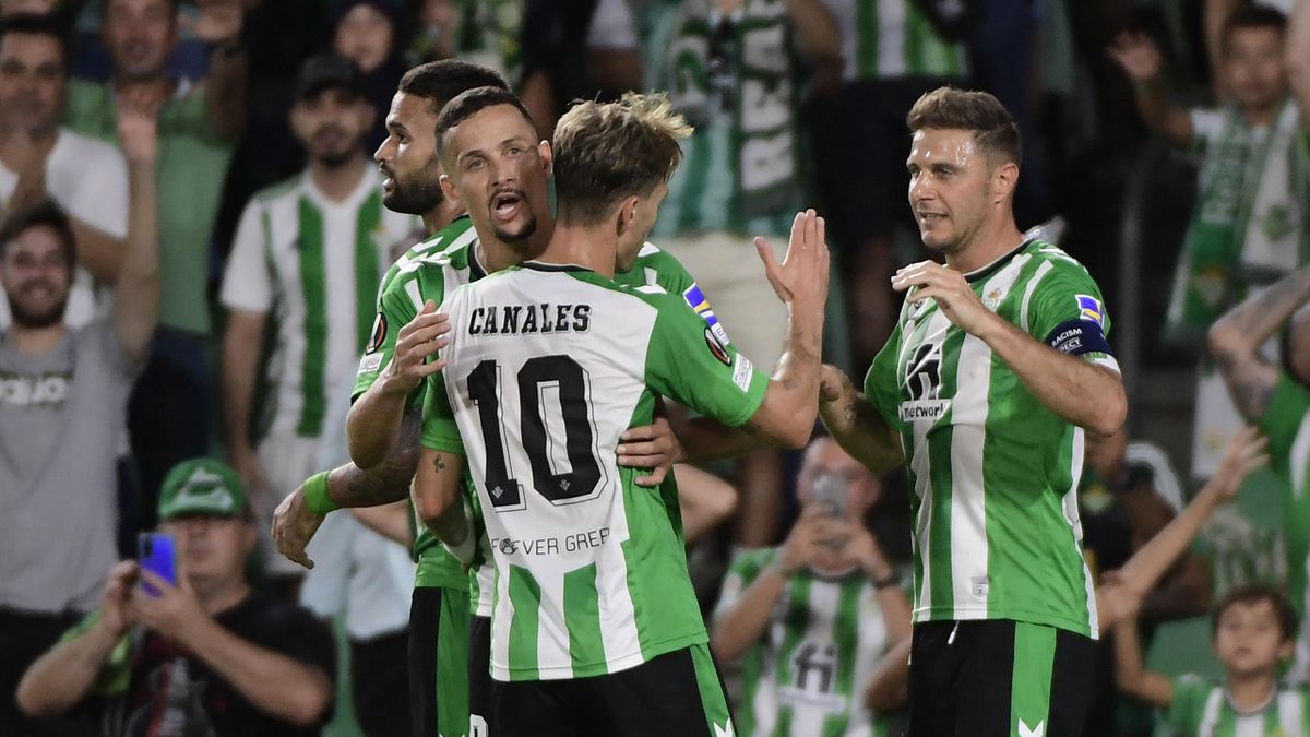 El Betis se impone al Ludogorets con goles de Joaquín, Canales y Luiz Henrique