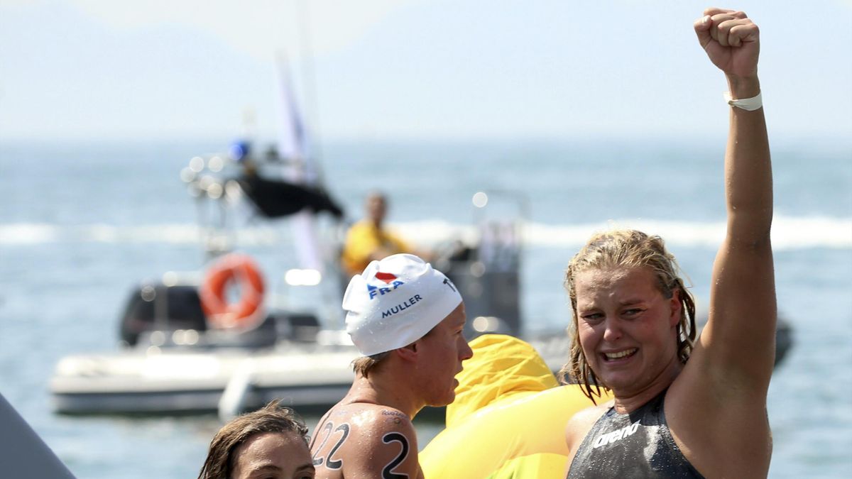 Sharon Van Rouwendaal Wins 10km Gold Aurelie Muller Disqualified Eurosport
