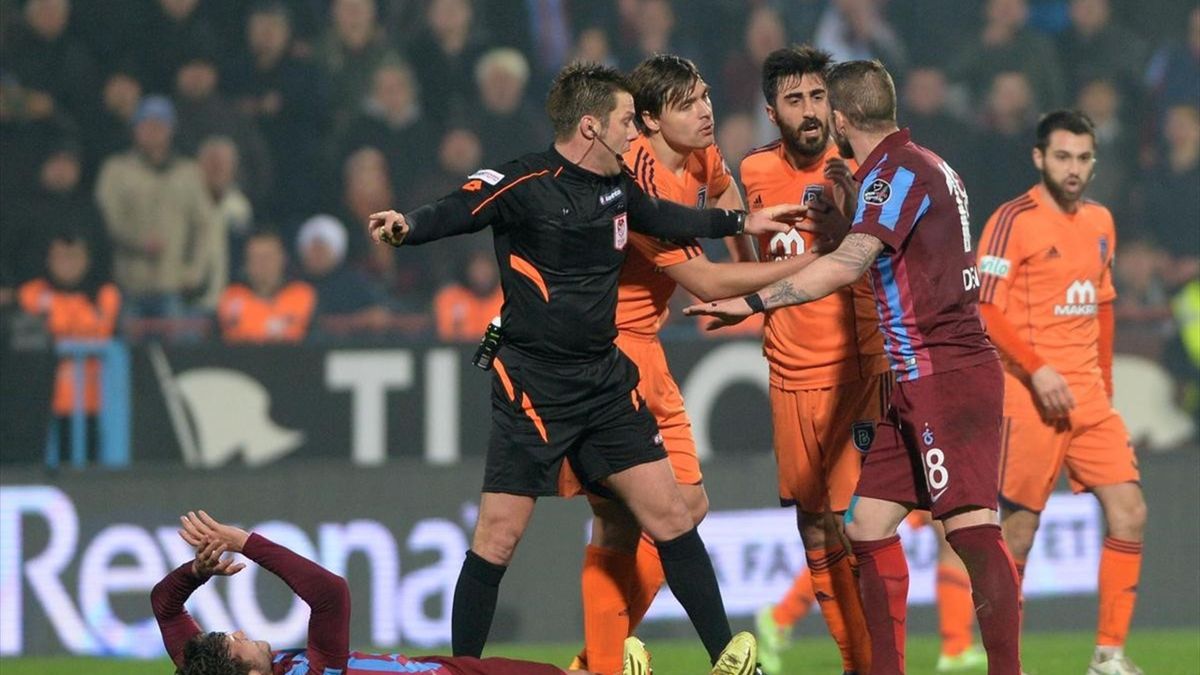 Trabzonspor 3-2 Başakşehir (MAÇ ÖZETİ) - Eurosport