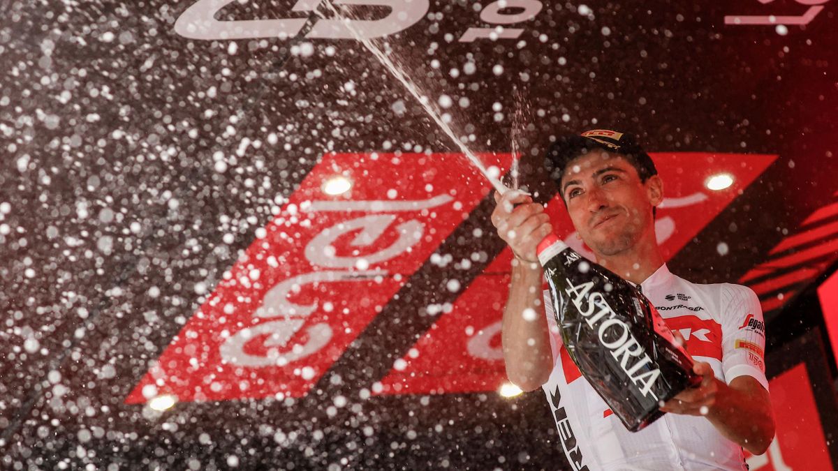 Giulio Ciccone (Trek) savoure sa victoire lors de la 15e étape du Giro 2022
