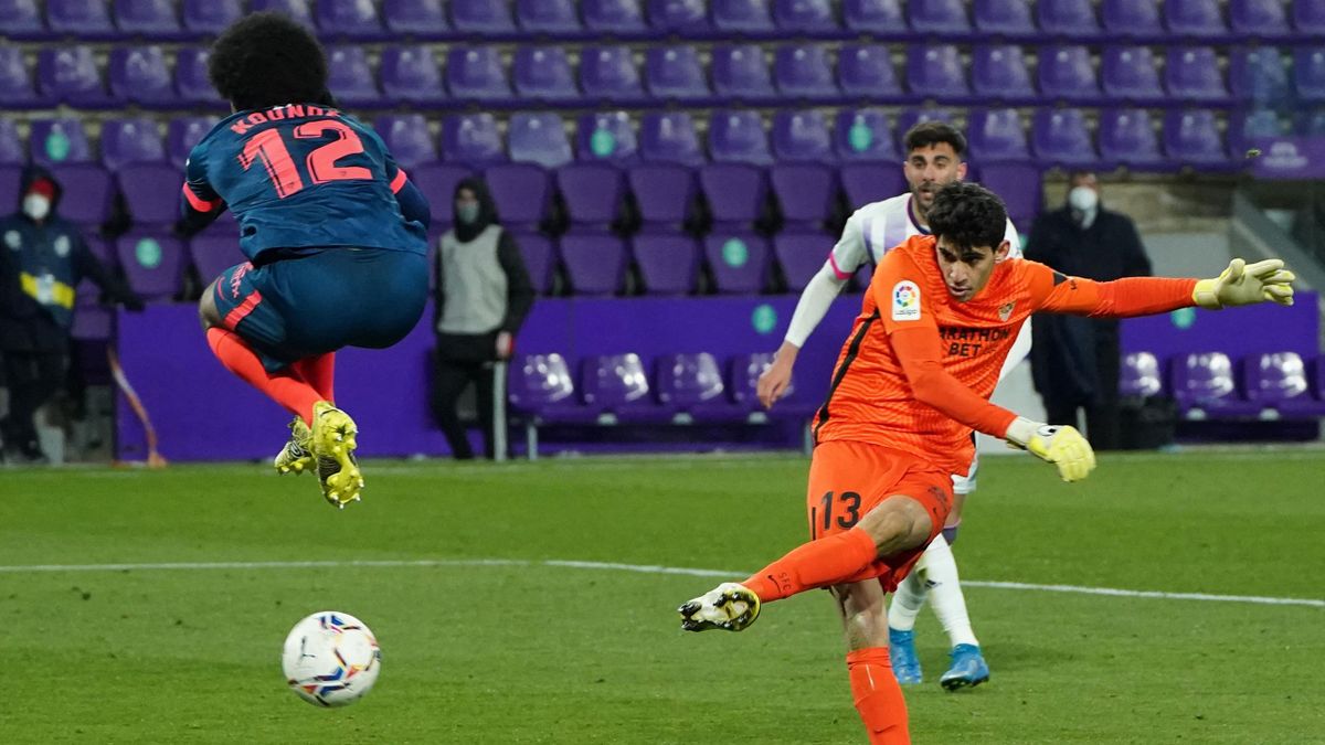 Sevilla's Moroccan goalkeeper Yassine Bounou Bono scores during the Spanish League football match between Real Valladolid and Sevilla at the Jose Zorrilla stadium in Valladolid on March 20, 2021