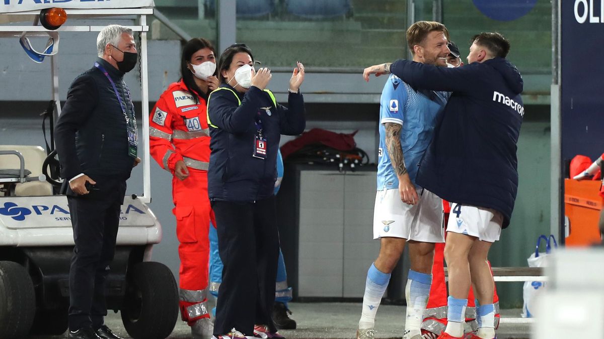 Ciro Immobile abbracciato da Patric, Lazio-Parma, Getty Images