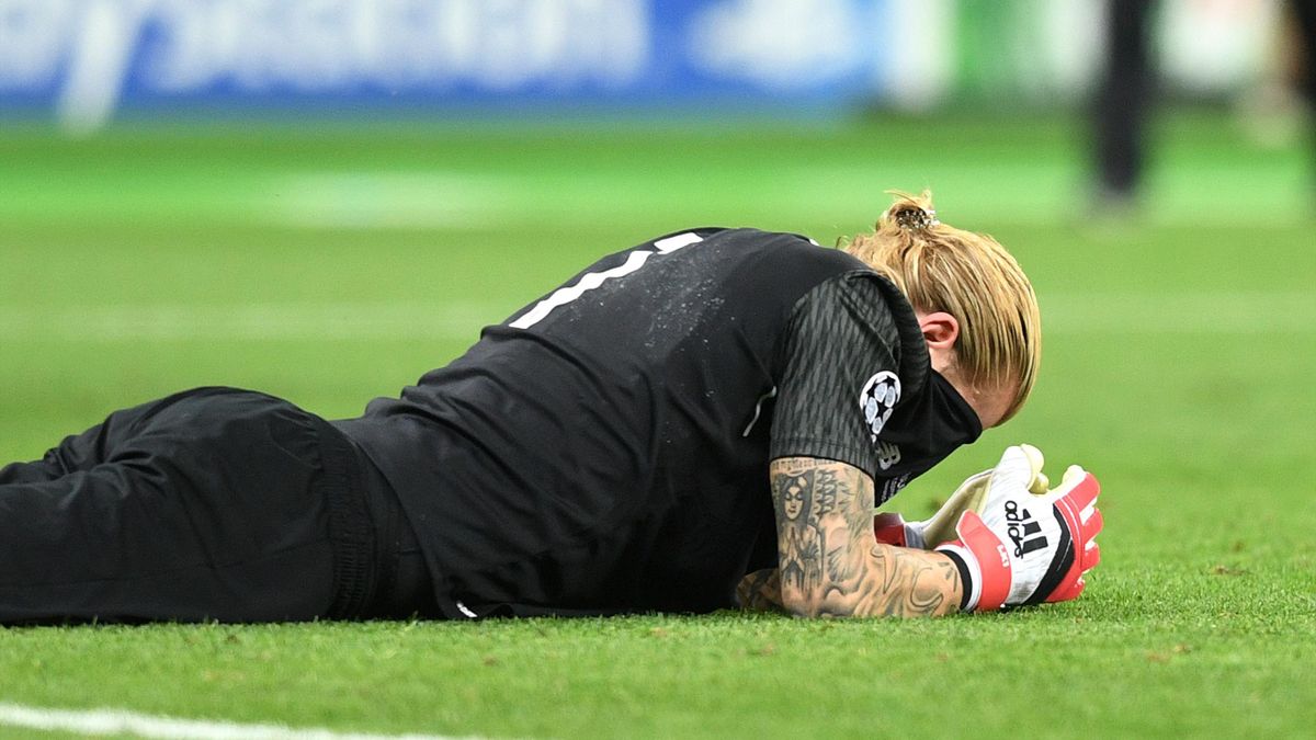 Loris Karius of Liverpool looks dejected following his sides defeat in the UEFA Champions League Final between Real Madrid and Liverpool at NSC Olimpiyskiy Stadium on May 26, 2018 in Kiev, Ukraine