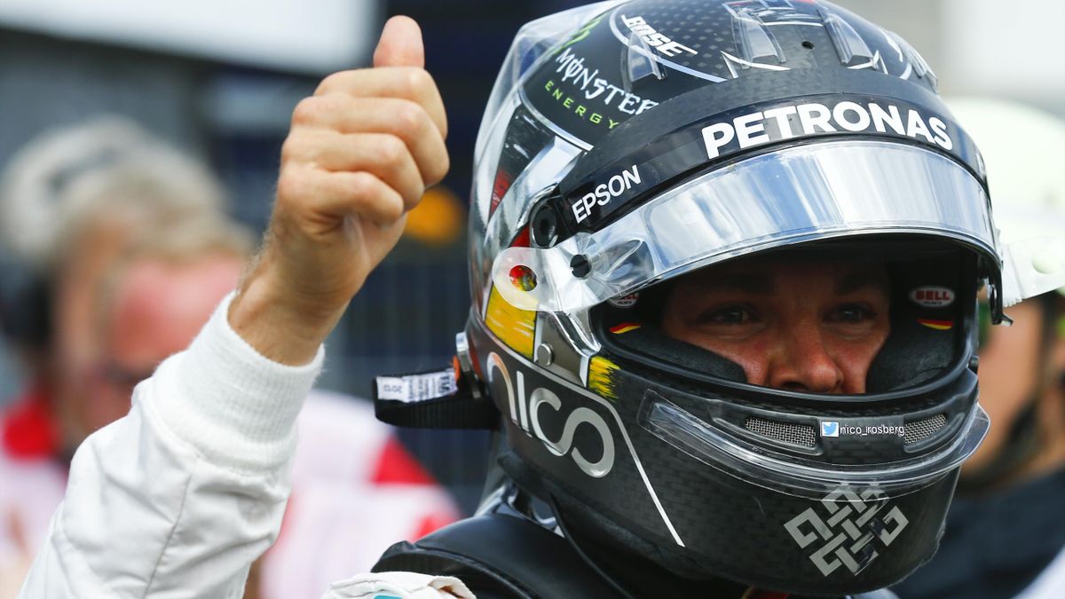 Nico Rosberg hails the crowd after qualifying