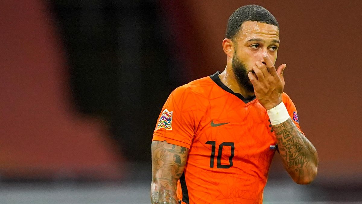 Barcelona agree personal terms with Memphis Depay - report - Eurosport