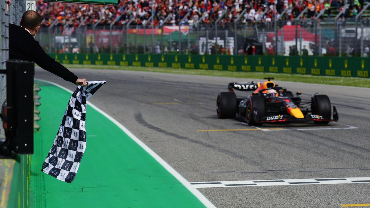 Max Verstappen (Red Bull) à l'arrivée de la course sprint du Grand Prix d'Emilie-Romagne, le 23 avril 2022