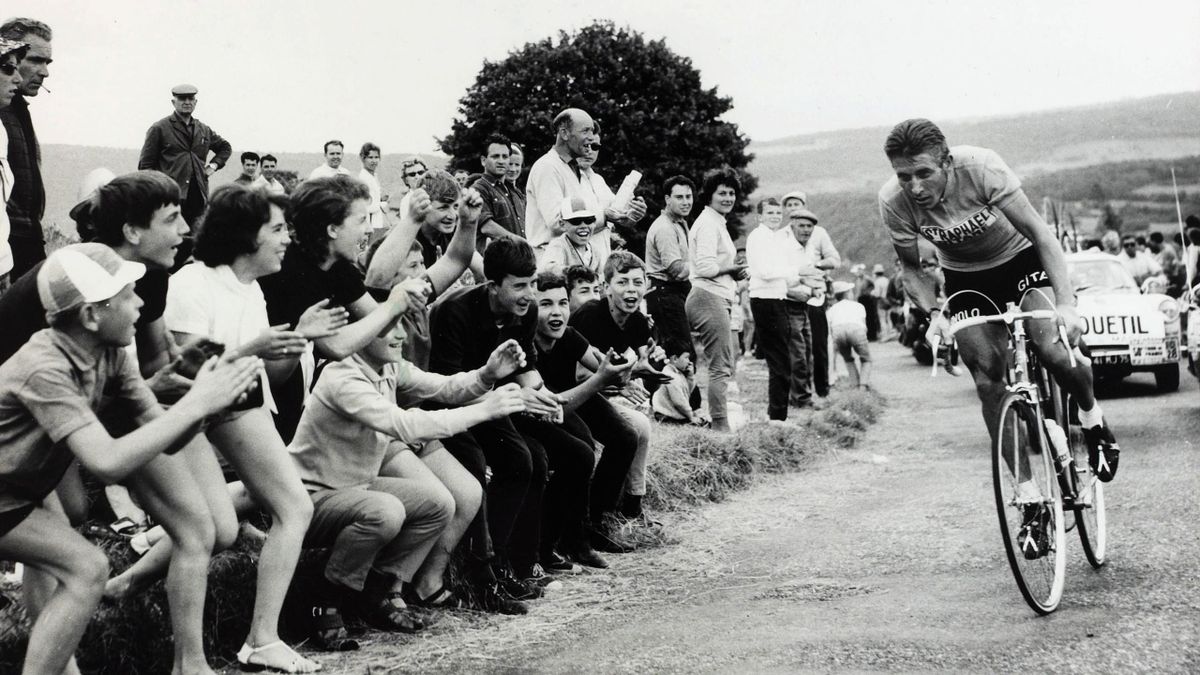 Anquetil Et Poulidor Inseparables Jusqu Au Theatre Eurosport