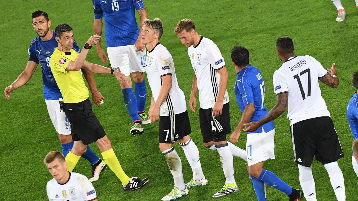 Boateng après sa faute de main face à l'Italie