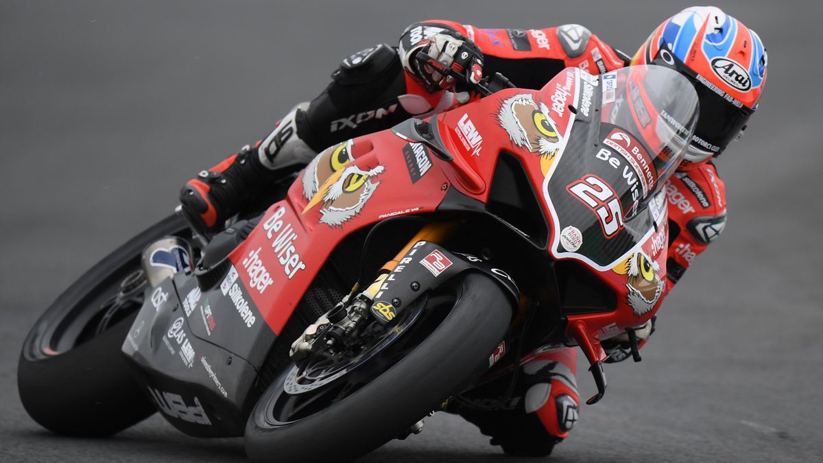 Josh Brookes of Australia storms to victory in the 2nd race during the British Superbikes Championships at Thruxton Circuit on August 04, 2019 in Andover, England
