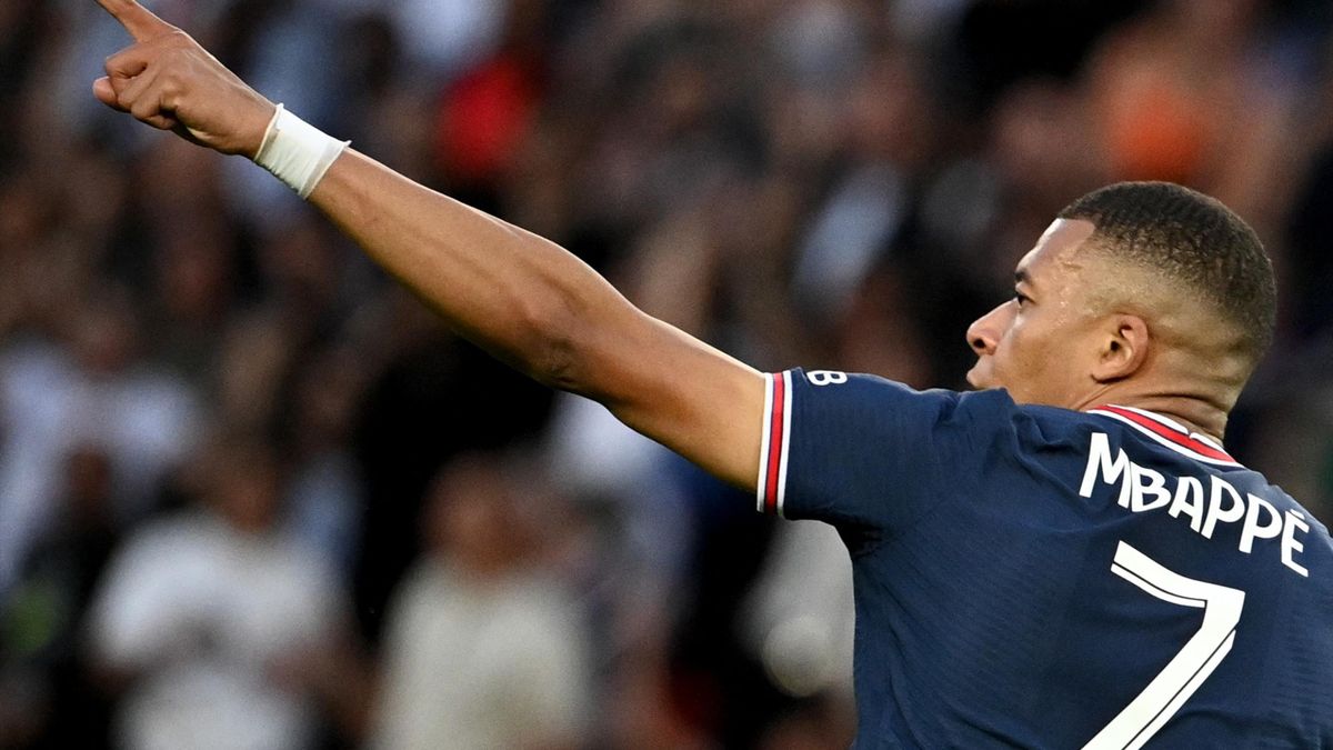 Kylian Mbappé a célébré sa prolongation de contrat au PSG par un triplé face à Metz