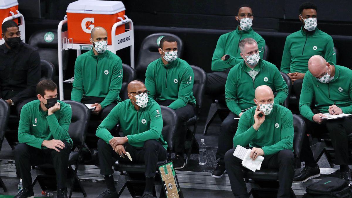 Brad Stevens et le staff des Celtics