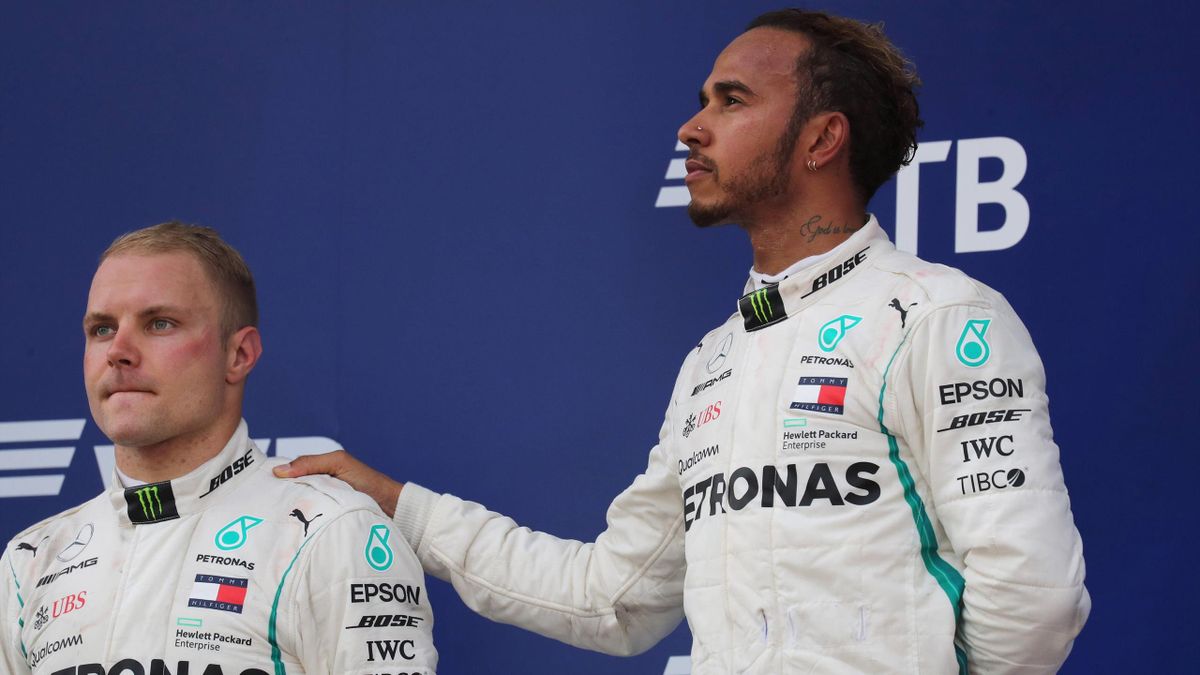 Die Mercedes-Piloten Valtteri Bottas (links) und Lewis Hamilton in Russland 2018