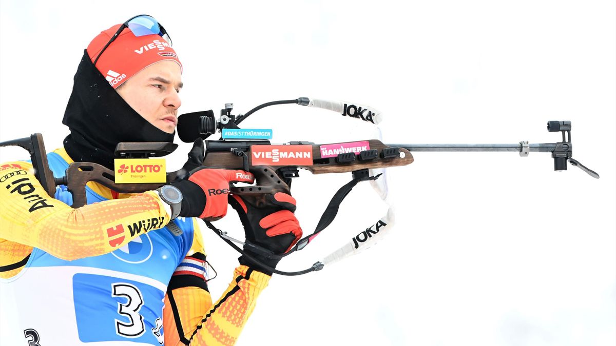 Philipp Horn schoss im letzten Liegendanschlag beim Staffel-Rennen in Oberhof drei Strafrunden