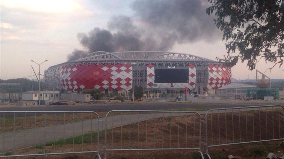 chempionat rossii pozhar proizoshel ryadom