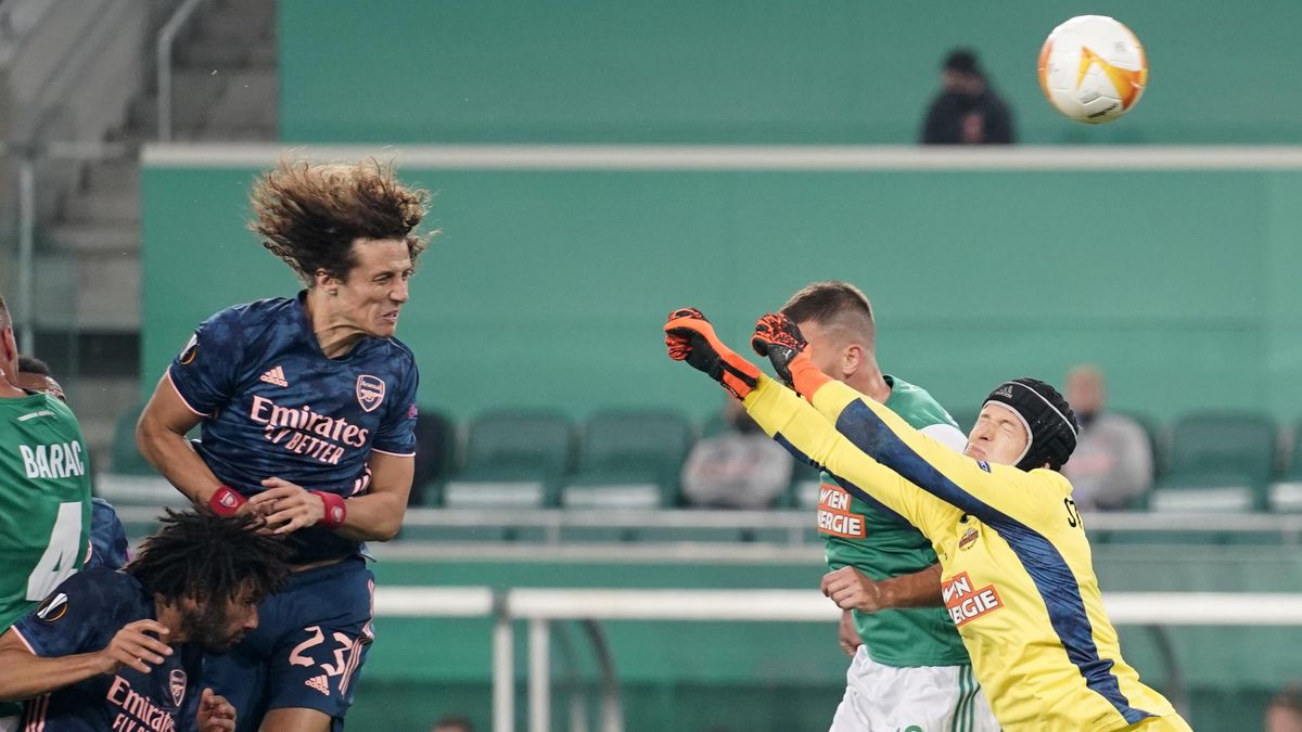Aubameyang Inspired Arsenal Come Back To Beat Rapid Wien Eurosport