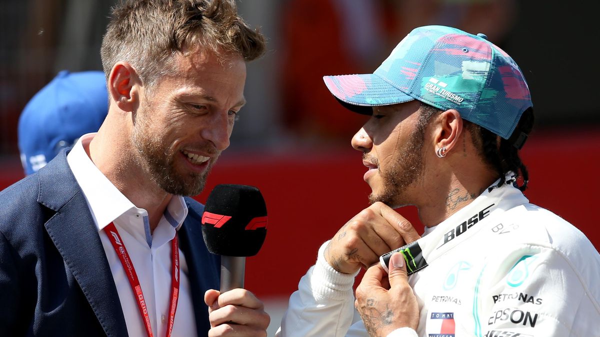Jenson Button (L) and Lewis Hamilton