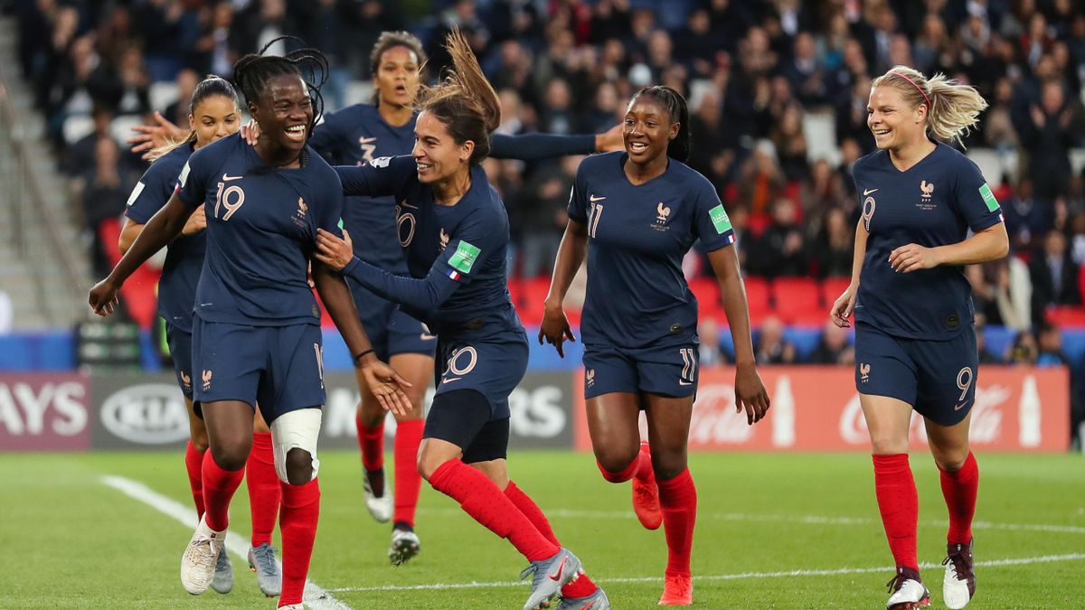 Women's World Cup Hosts France enjoy perfect start against South